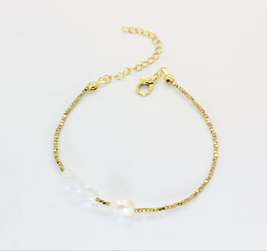 Elora Crystal Quartz, Pearl & Hematite Bracelet