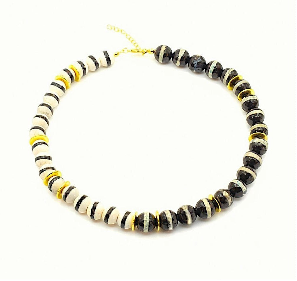 Dualis Agate Necklace