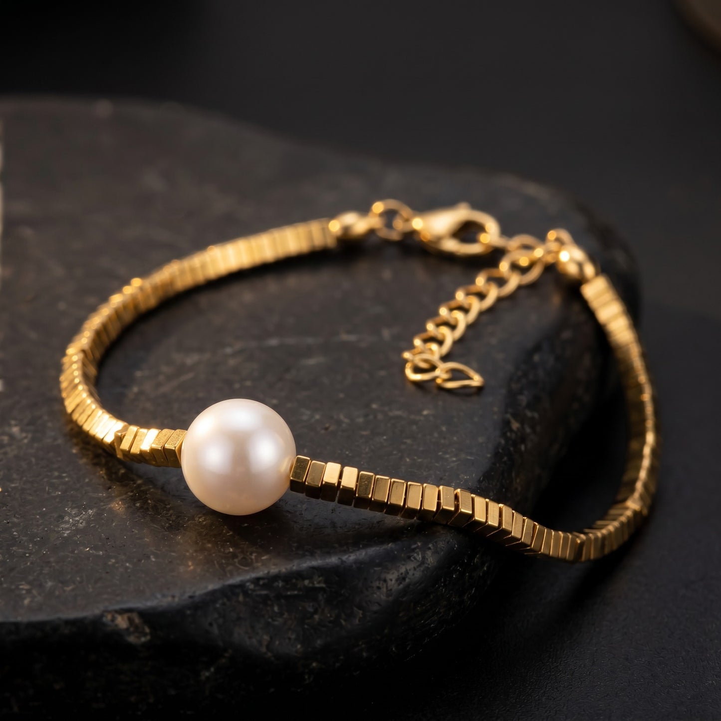 Elegant Pearl & Hematite Bracelet
